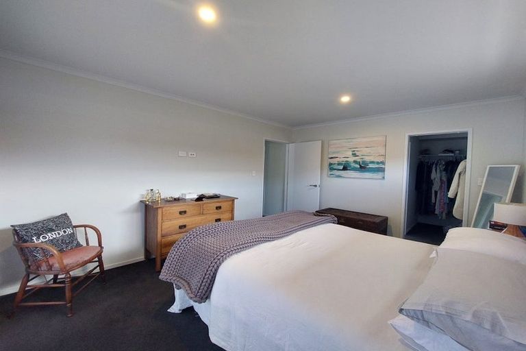 Photo of property in 2 Waitaha Place, Bell Block, New Plymouth, 4312