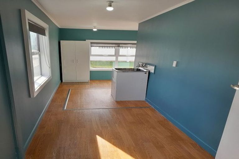 Photo of property in 214 Whitaker Street, Whataupoko, Gisborne, 4010