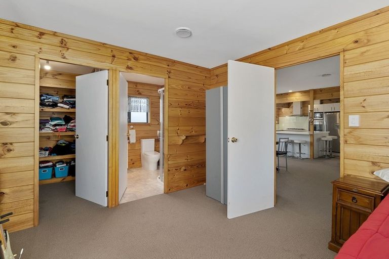 Photo of property in 8 Meadowstone Drive, Wanaka, 9305