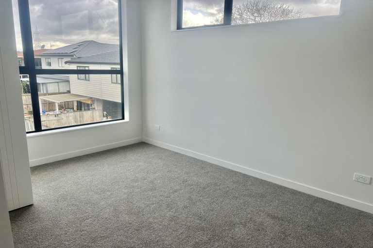 Photo of property in 7/31 Hill Crescent, New Lynn, Auckland, 0600
