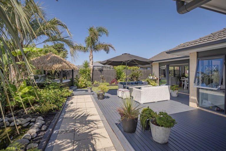 Photo of property in 31 Wells Place, Whitianga, 3510