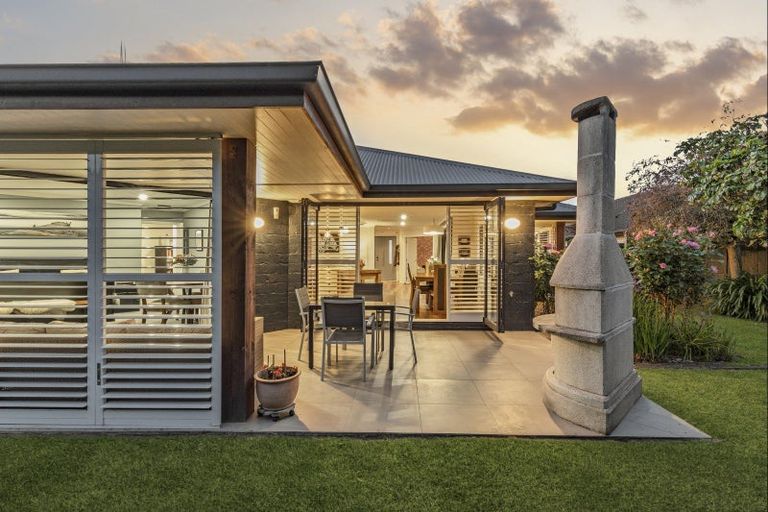 Photo of property in 4 Cooper Crescent, Cambridge, 3434