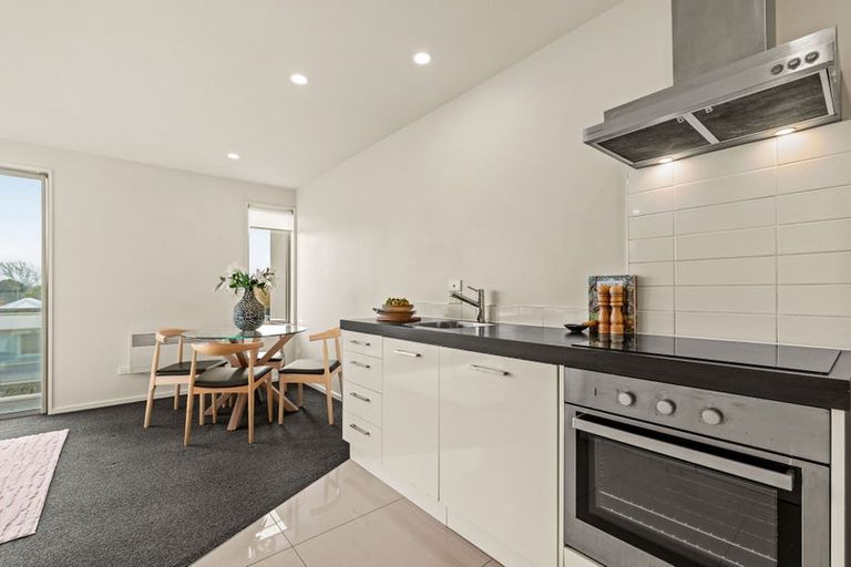 Photo of property in 7/318 Barbadoes Street, Christchurch Central, Christchurch, 8011