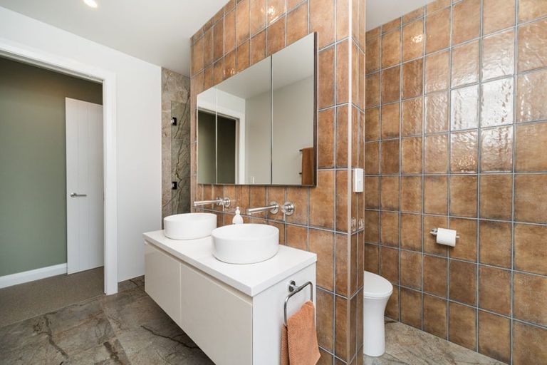 Photo of property in 9 Paterson Lane, Kelvin Grove, Palmerston North, 4470