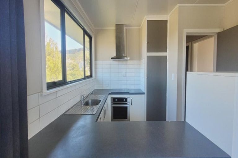 Photo of property in 54 Davidson Crescent, Tawa, Wellington, 5028