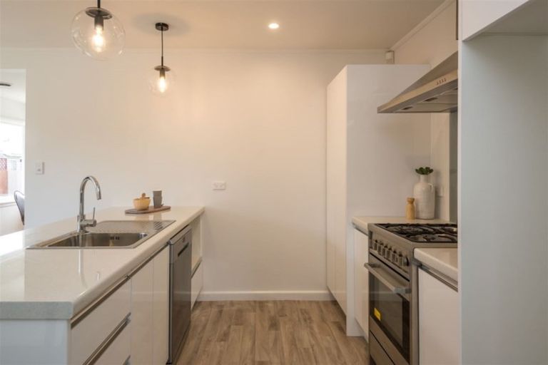 Photo of property in 28 Bainton Street, Bishopdale, Christchurch, 8053