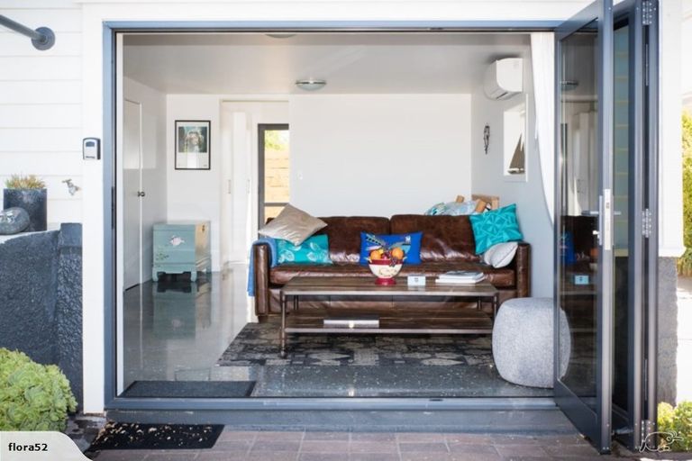 Photo of property in 88 The Esplanade, Westshore, Napier, 4110