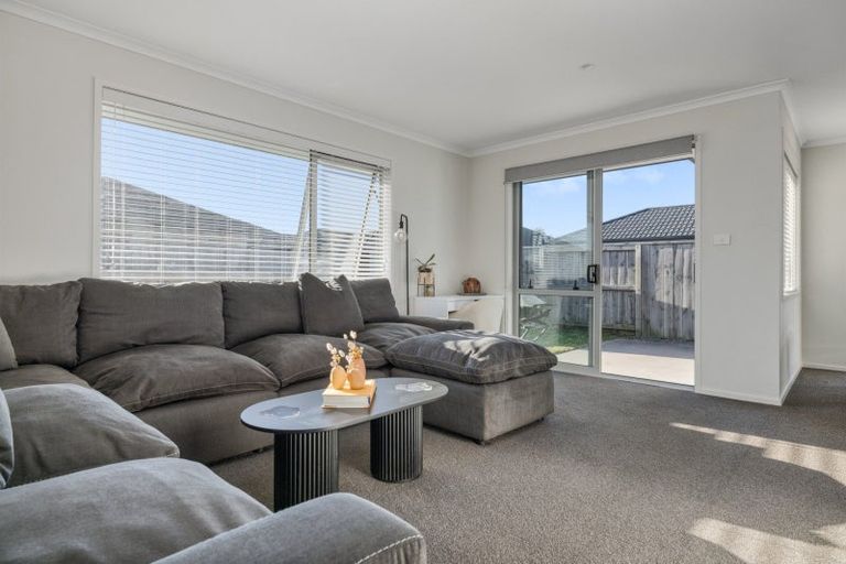 Photo of property in 16 Kanapa Close, Papamoa, 3118