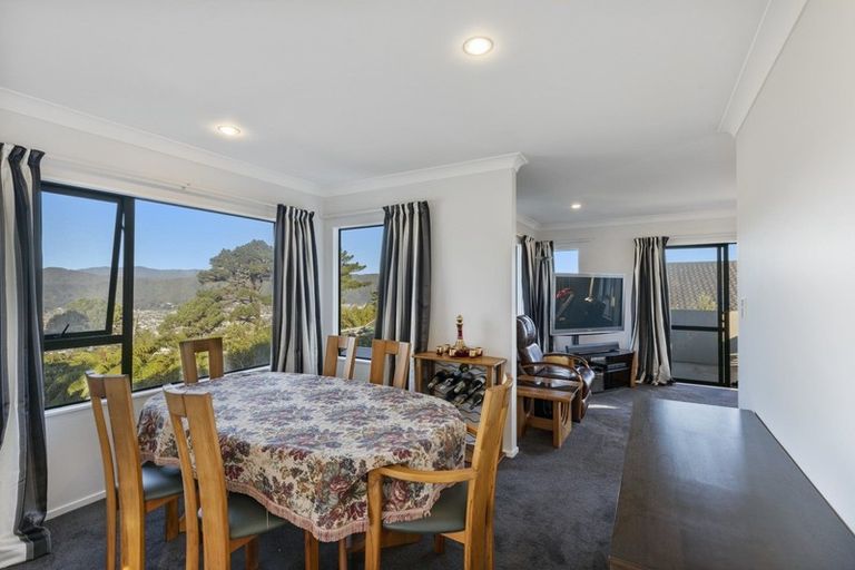 Photo of property in 181 Tirohanga Road, Tirohanga, Lower Hutt, 5010
