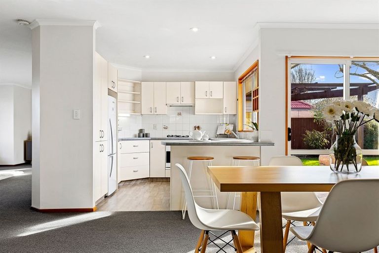 Photo of property in 10 Beauford Place, Parklands, Christchurch, 8083