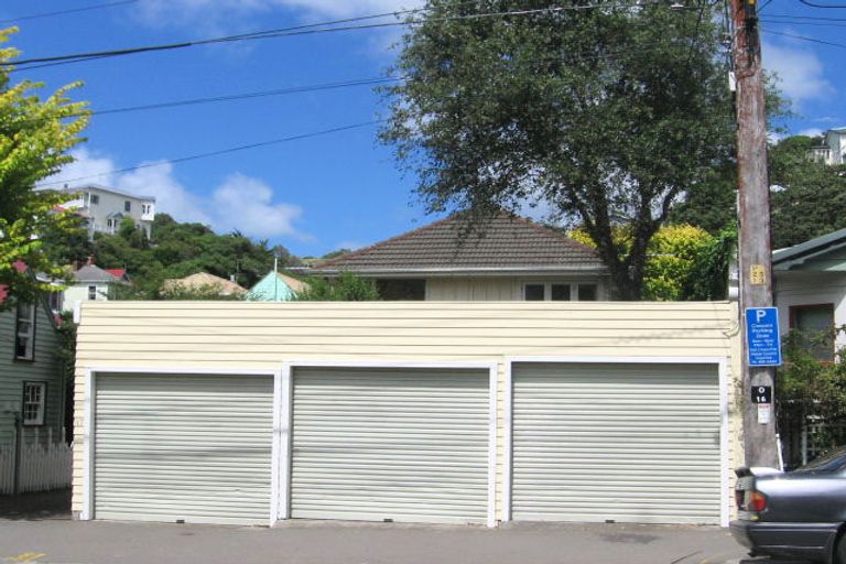 Photo of property in 117 Aro Street, Aro Valley, Wellington, 6021