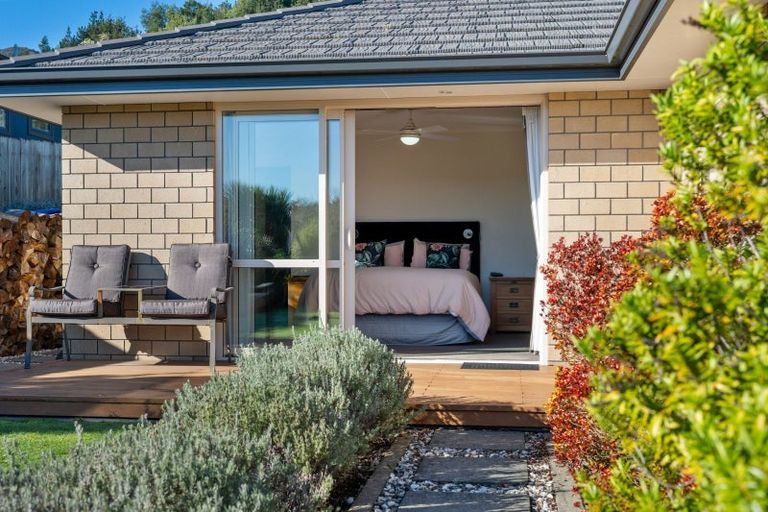 Photo of property in 114a Milton Terrace, Picton, 7220