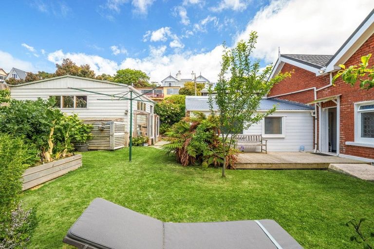 Photo of property in 77 Bedford Street, Saint Clair, Dunedin, 9012