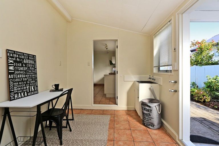 Photo of property in 3/11 Church Road, Taradale, Napier, 4112