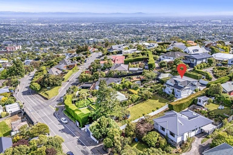 Photo of property in 119 Dyers Pass Road, Cashmere, Christchurch, 8022