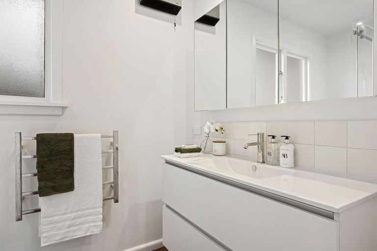 Photo of property in 70 Roydvale Avenue, Burnside, Christchurch, 8053