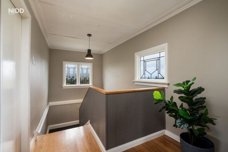 Photo of property in 2 Springhill Road, Mornington, Dunedin, 9011