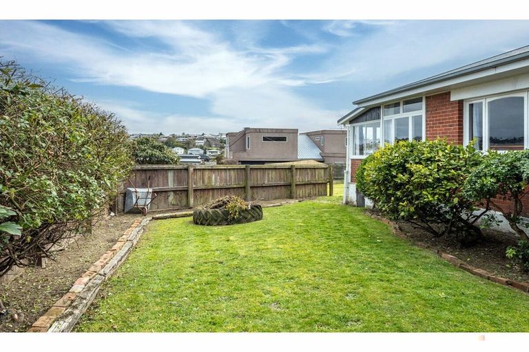 Photo of property in 33 Ashbury Avenue, Waimataitai, Timaru, 7910