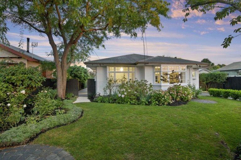 Photo of property in 14 Stenness Avenue, Somerfield, Christchurch, 8024