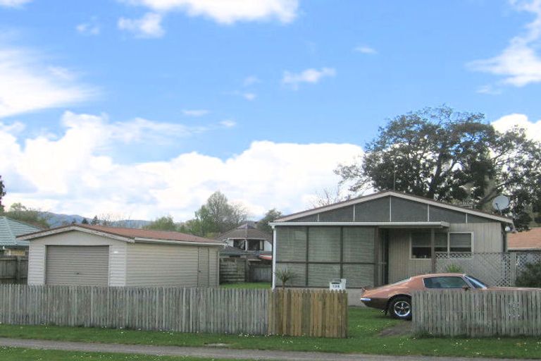 Photo of property in 194 Devon Street, Pomare, Rotorua, 3015