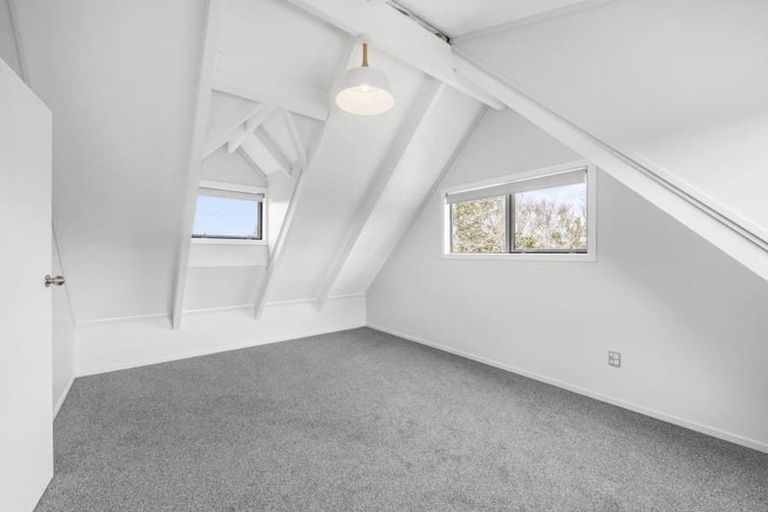 Photo of property in 7a Litchfield Place, Clarks Beach, 2122