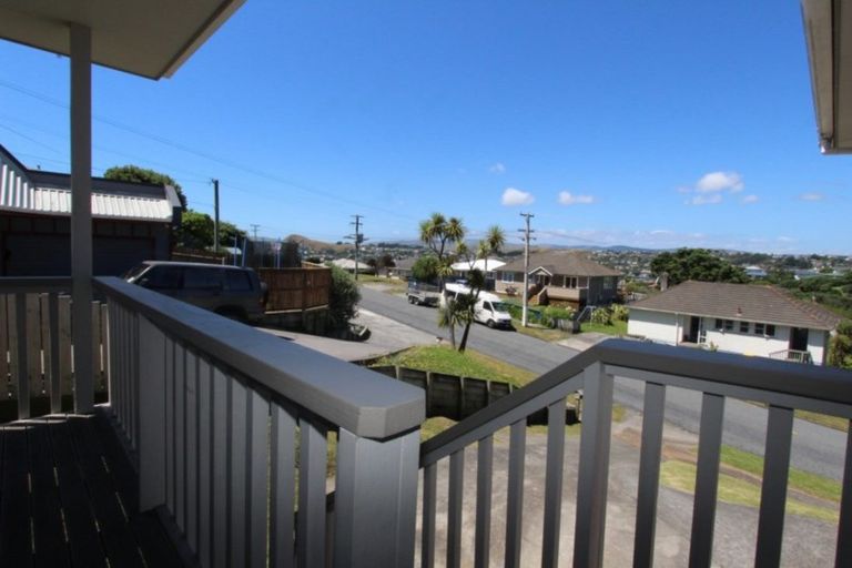 Photo of property in 91 Tireti Road, Titahi Bay, Porirua, 5022