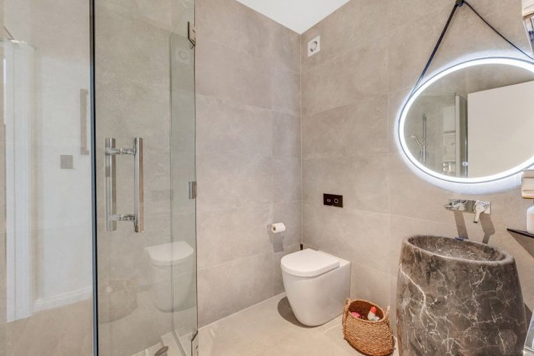 Photo of property in 47c Takutai Avenue, Half Moon Bay, Auckland, 2012