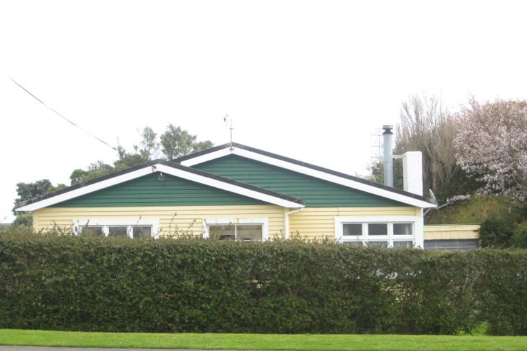 Photo of property in 15 Paritutu Road, Spotswood, New Plymouth, 4310