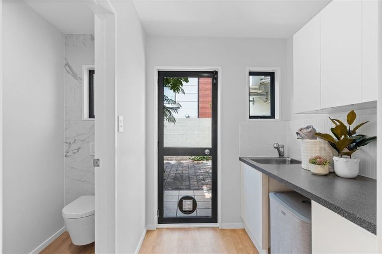 Photo of property in 10 Haineswood Lane, Sockburn, Christchurch, 8042