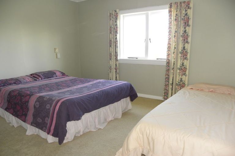 Photo of property in 12 Tahuna Avenue, Raglan, 3225