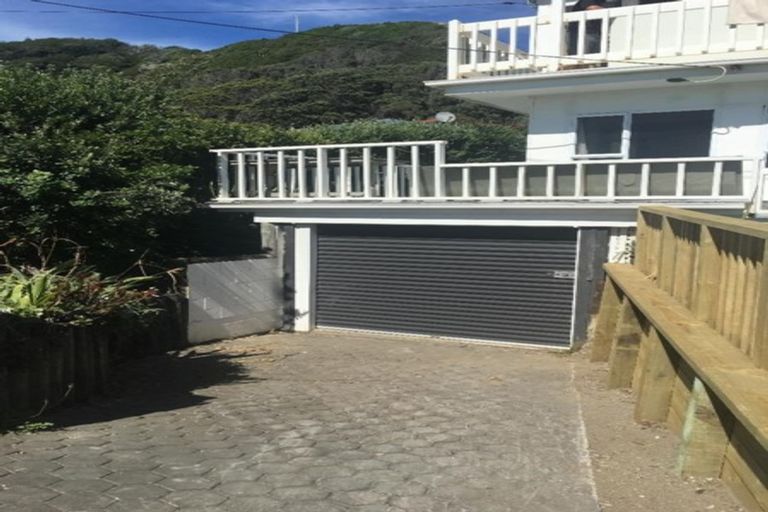 Photo of property in 25 Ocean Parade, Pukerua Bay, 5026