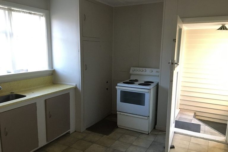 Photo of property in 11 Woodgrove Avenue, North New Brighton, Christchurch, 8083