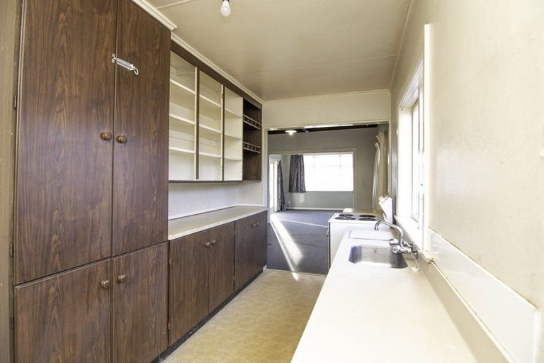 Photo of property in 64 Lyndhurst Street, Takaro, Palmerston North, 4412