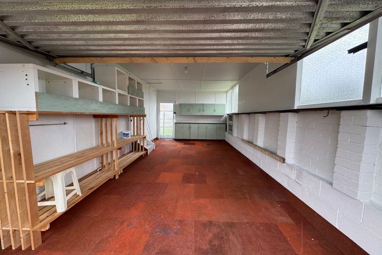 Photo of property in 656 Pakuranga Road, Howick, Auckland, 2010