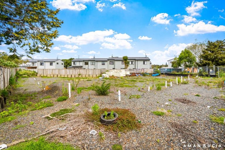 Photo of property in 34 West Coast Road, Glen Eden, Auckland, 0602