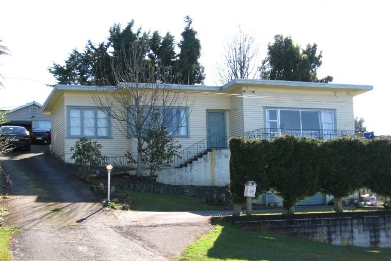 Photo of property in 18 Windsor Road, Maeroa, Hamilton, 3200