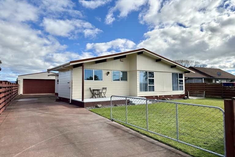 Photo of property in 20 Tawhara Place, Edgecumbe, 3120