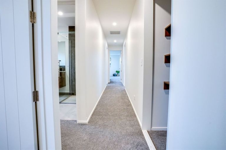 Photo of property in 32 Stationmasters Way, Prebbleton, 7604