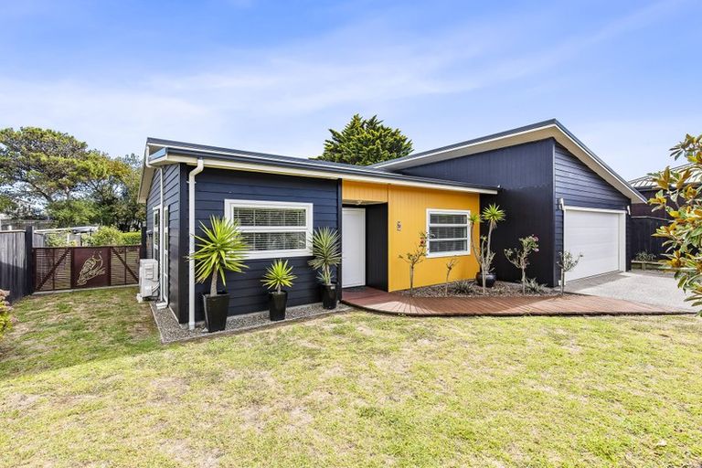 Photo of property in 51 Gawler Street, Te Horo Beach, Otaki, 5581
