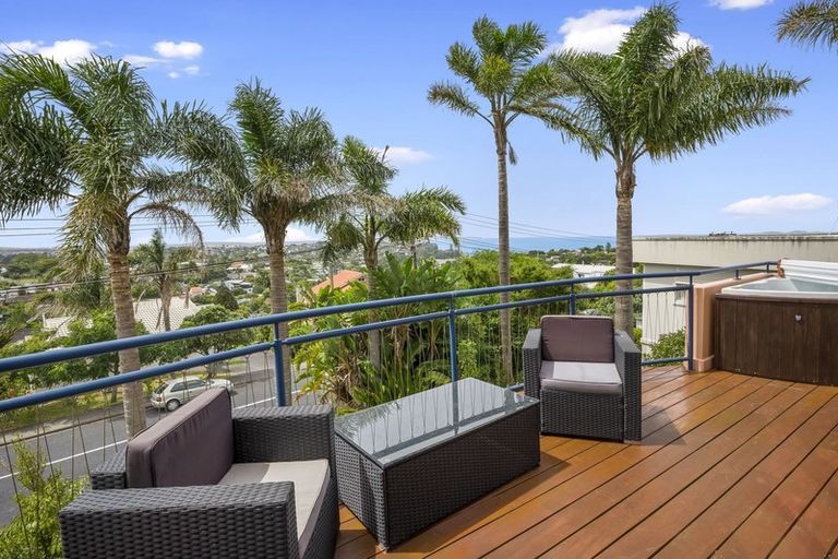 Photo of property in 6a Mizpah Road, Torbay, Auckland, 0630