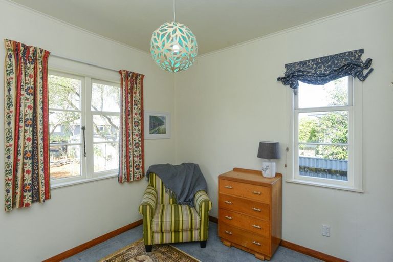 Photo of property in 14 Goodger Street, Waipukurau, 4200