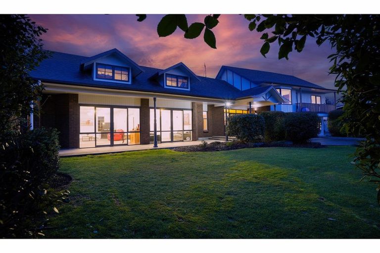 Photo of property in 27 Kildare Drive, Waikiwi, Invercargill, 9810