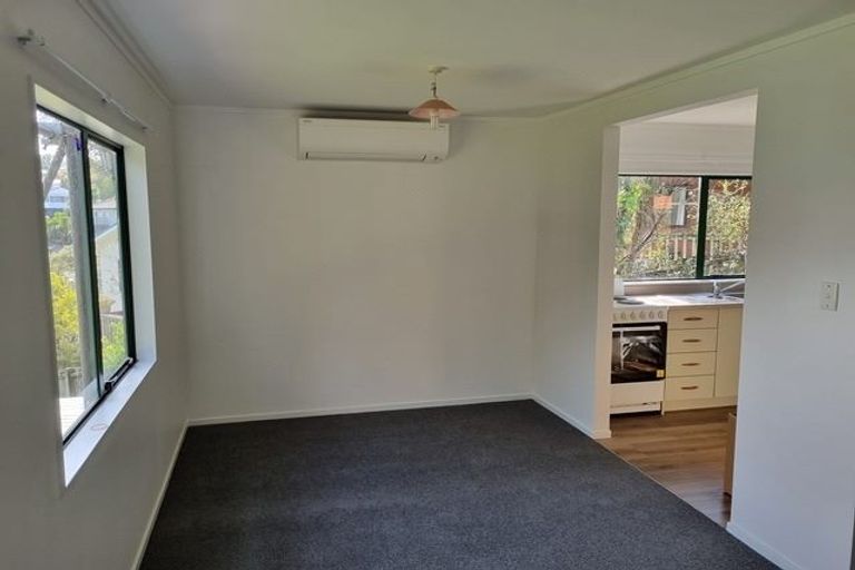 Photo of property in 1/80 Sunnyside Road, Sunnyvale, Auckland, 0612