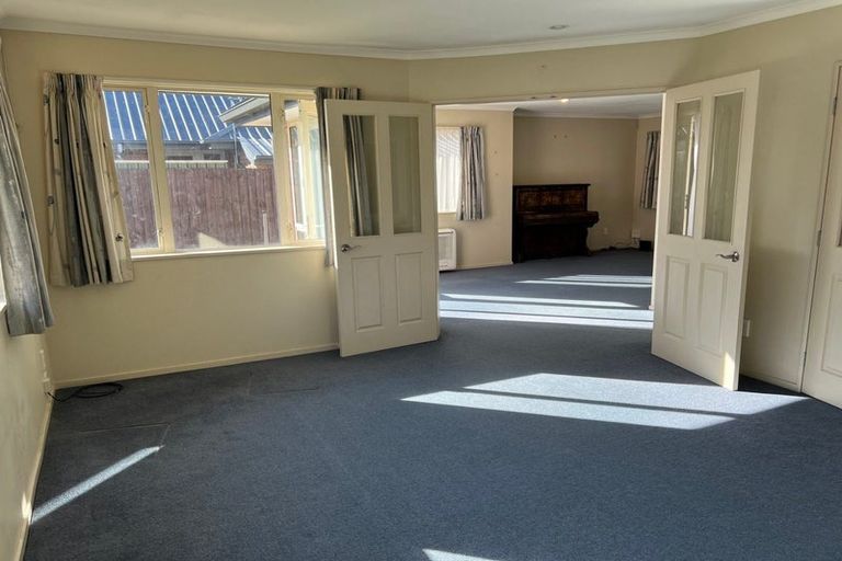 Photo of property in 49 Chesterfield Mews, Russley, Christchurch, 8042