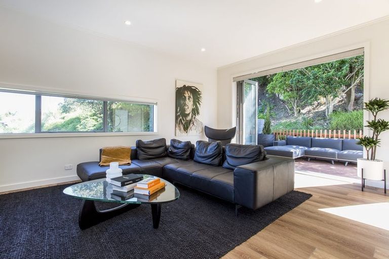 Photo of property in 8a Huka Road, Birkenhead, Auckland, 0626