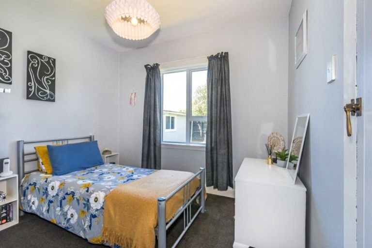 Photo of property in 48 Burwood Road, Burwood, Christchurch, 8083