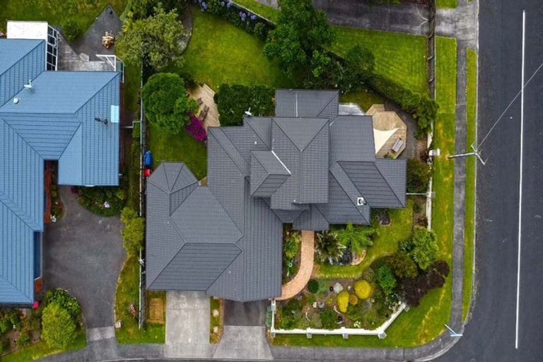 Photo of property in 2 Royal Heights, Glen Avon, New Plymouth, 4312