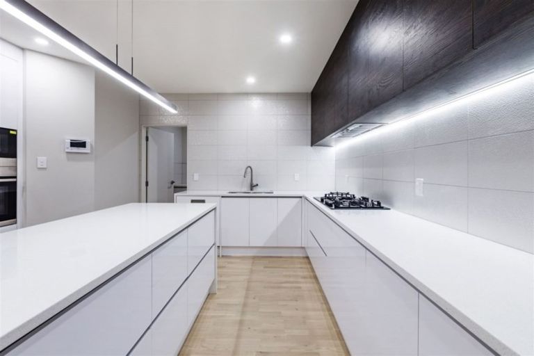 Photo of property in 6 Makura Road, Long Bay, Auckland, 0630