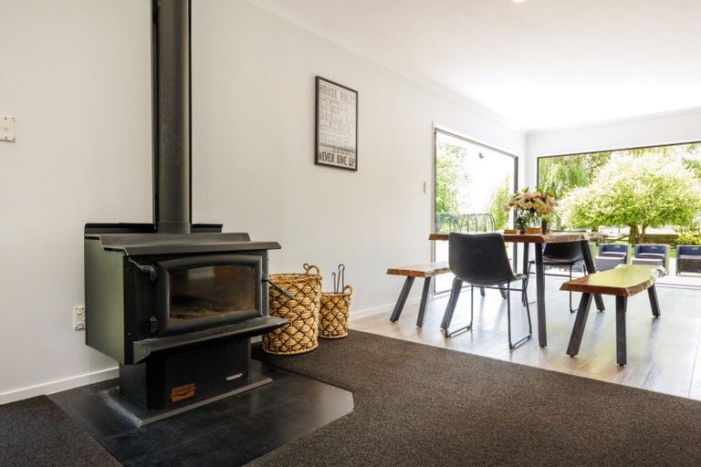 Photo of property in 1999 Longburn Rongotea Road, Longburn, Palmerston North, 4475