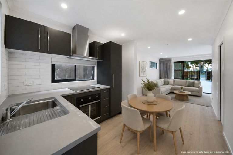 Photo of property in 5 Settlement Road, Papakura, 2110